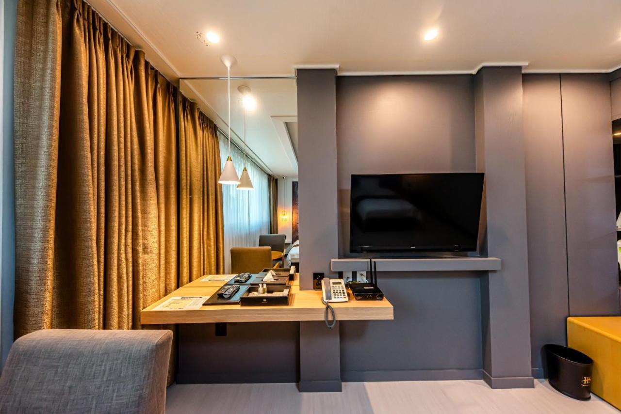 Hs Tourist Hotel Yeosu Εξωτερικό φωτογραφία