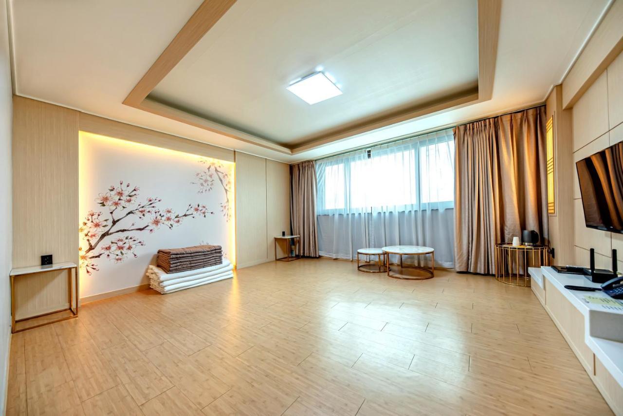 Hs Tourist Hotel Yeosu Εξωτερικό φωτογραφία