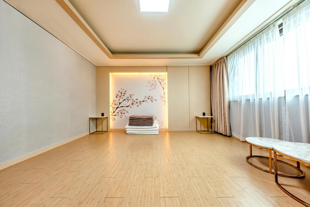 Hs Tourist Hotel Yeosu Εξωτερικό φωτογραφία
