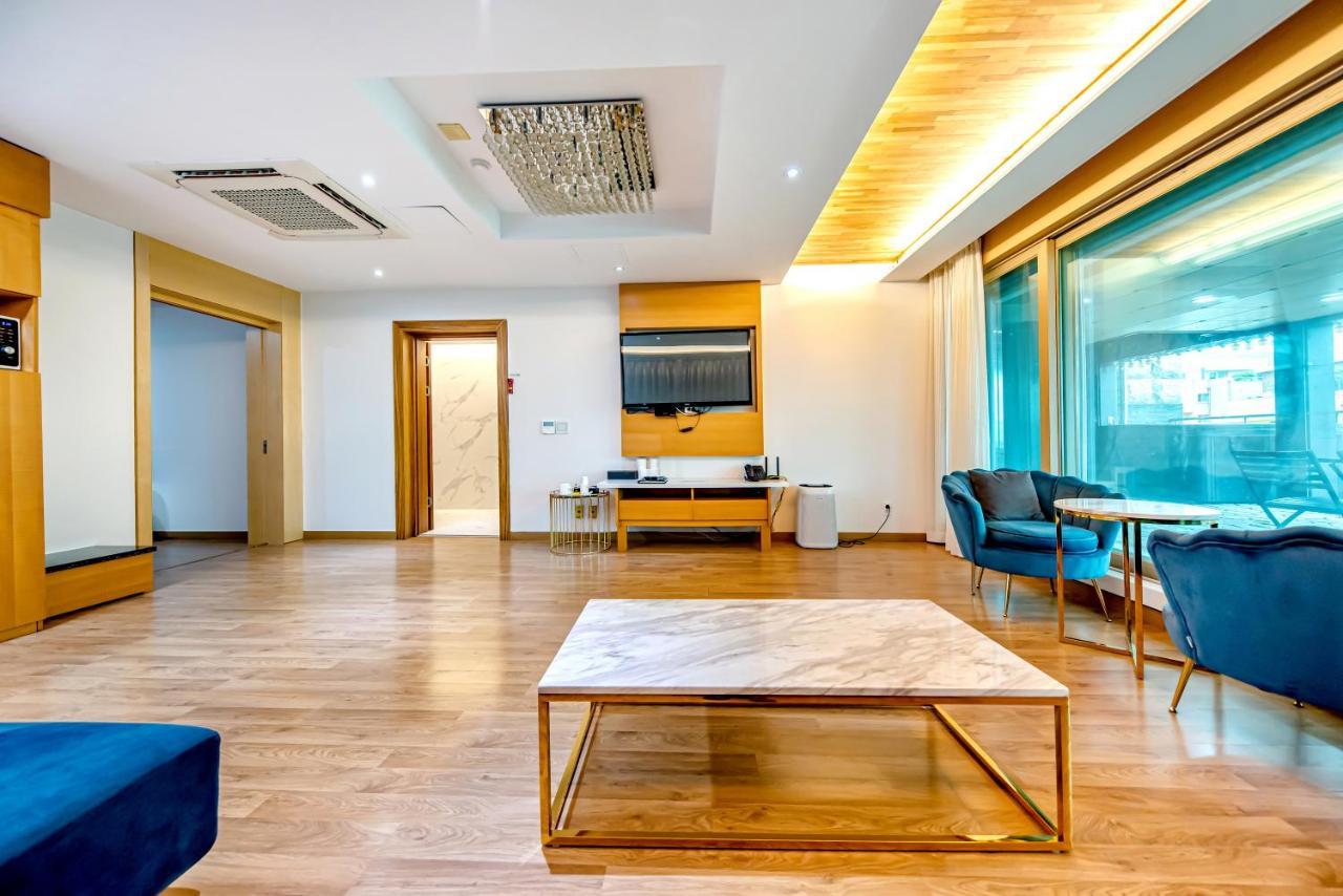 Hs Tourist Hotel Yeosu Εξωτερικό φωτογραφία